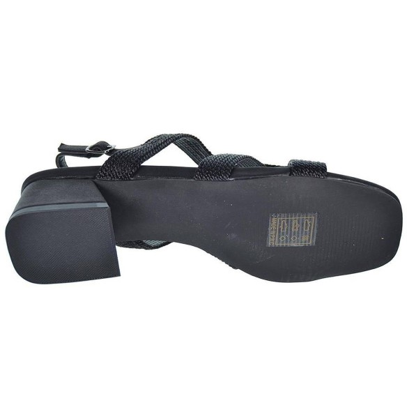 23108  D´Angela Sandalia textil. Cierre con hebilla regulable. Tacón ancho con altura de 5cm.aprox. Para eventos y ceremonias.