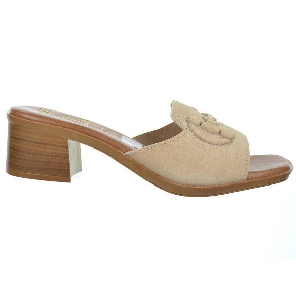 Oh! My Sandals Zueco en piel serraje Plantilla piel acolchada, muy confortable. Suela antideslizante, con tacón de 4,5cm