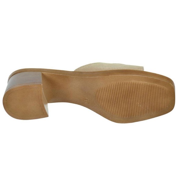 Oh! My Sandals Zueco en piel serraje Plantilla piel acolchada, muy confortable. Suela antideslizante, con tacón de 4,5cm