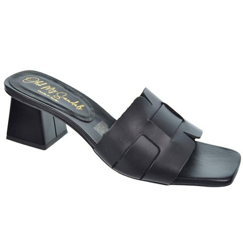 Oh! My Sandals Zueco de piel plantilla piel acolchada, muy confortable. Tacón de 4,5cm.de altura.