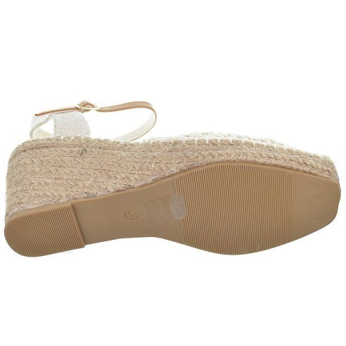 23085 D´Angela Alpargata textil trenzada, cierre en pulsera. Plantilla acolchada. Piso en yute con cuña de 7cm. Antideslizante.