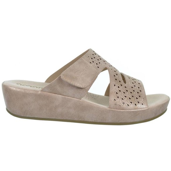 23589 Amarpies Zueco sintético perforado, forro textil.  Velcro ajustable. Piso con cuña de 4cm. antideslizante. Pies delicados